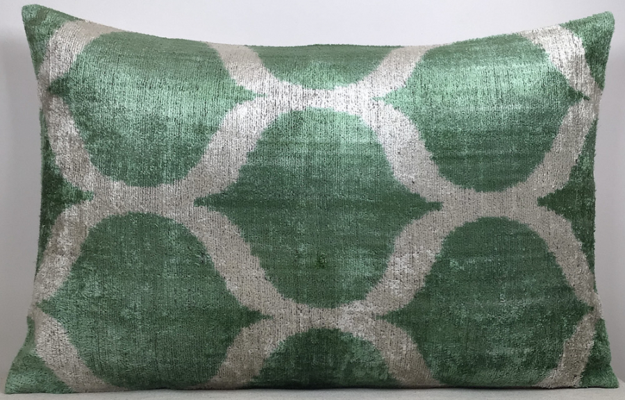 Velvet Pillow ( 40 X 60 Cm )