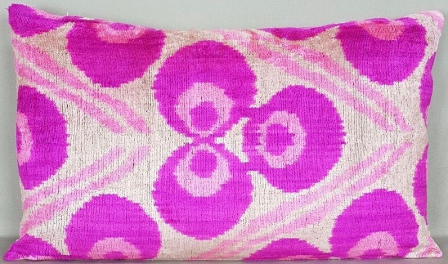 Velvet Pillow ( 40 X 60 Cm )