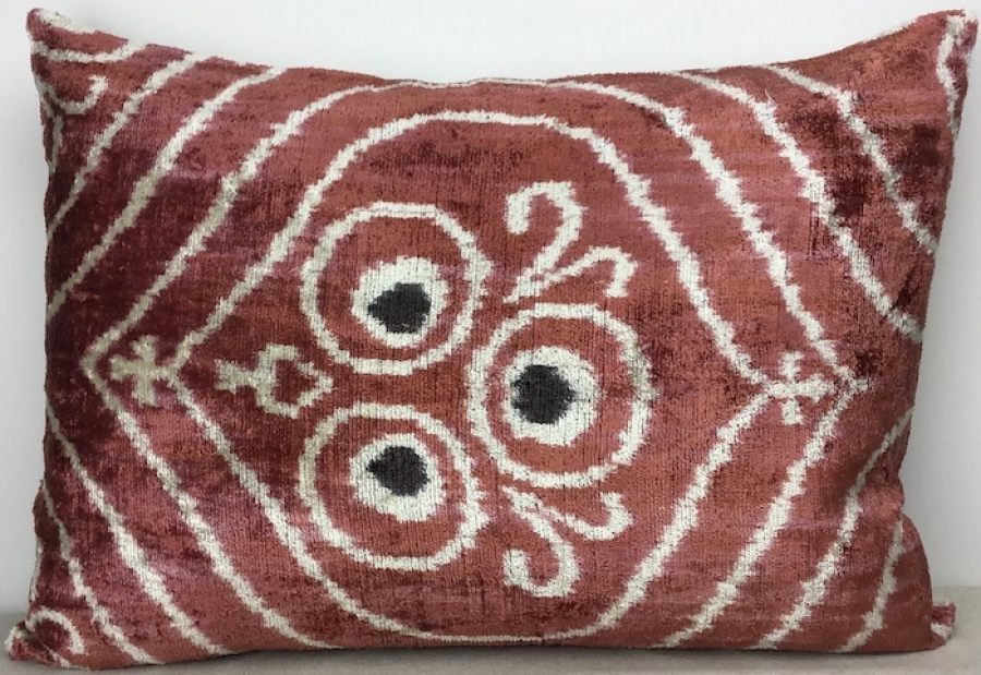 Velvet Pillow ( 40 X 60 Cm )