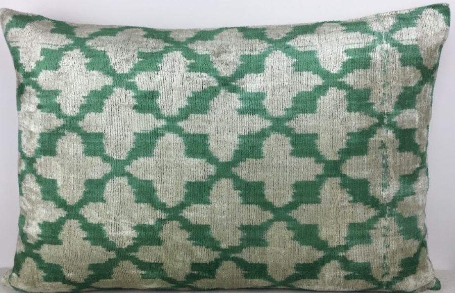 Velvet Pillow ( 40 X 60 Cm )