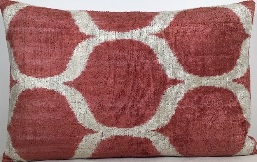 Velvet Pillow ( 40 X 60 Cm )