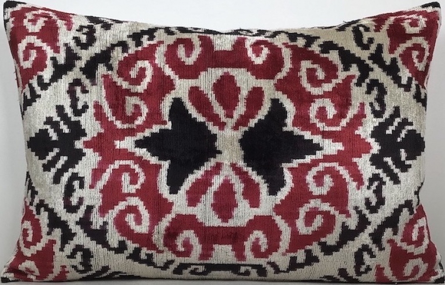 Velvet Pillow ( 40 X 60 Cm )