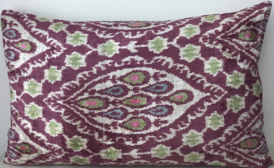 Velvet Pillow ( 40 X 60 Cm )