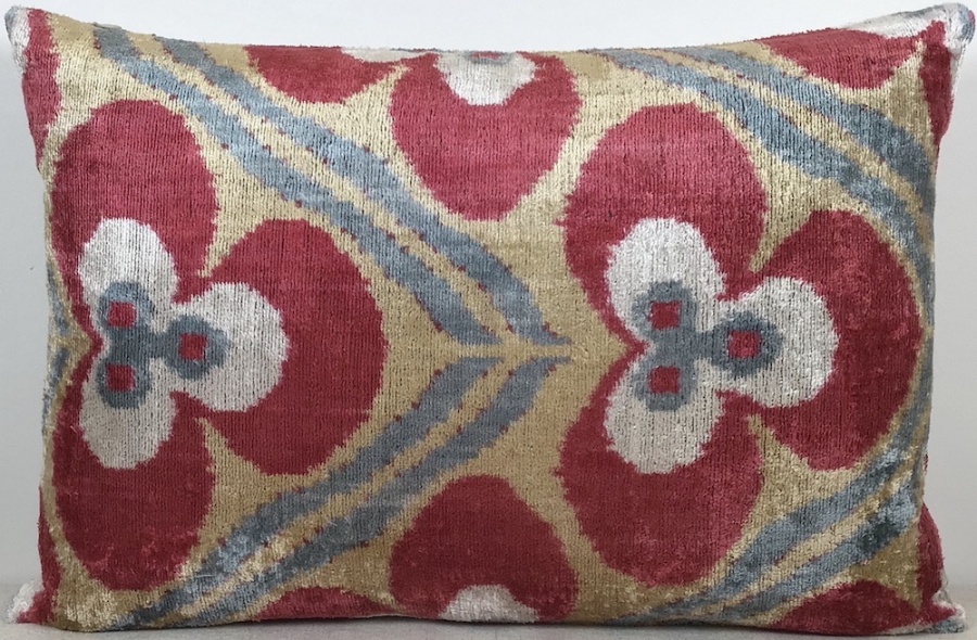 Velvet Pillow ( 40 X 60 Cm )