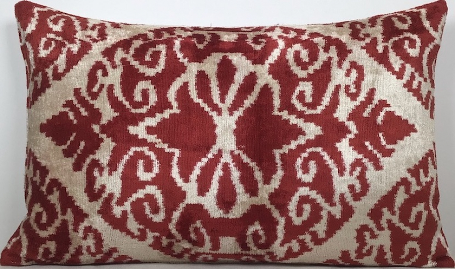 Velvet Pillow ( 40 X 60 Cm )