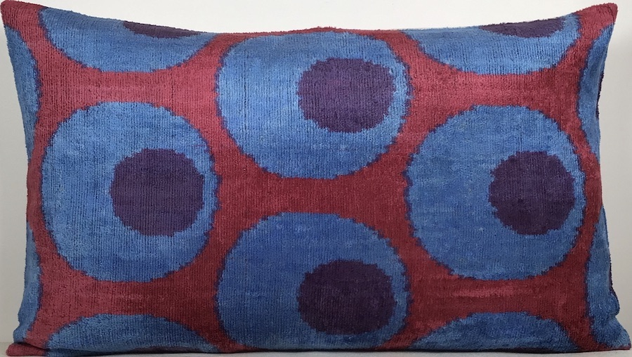 Velvet Pillow ( 40 X 60 Cm )