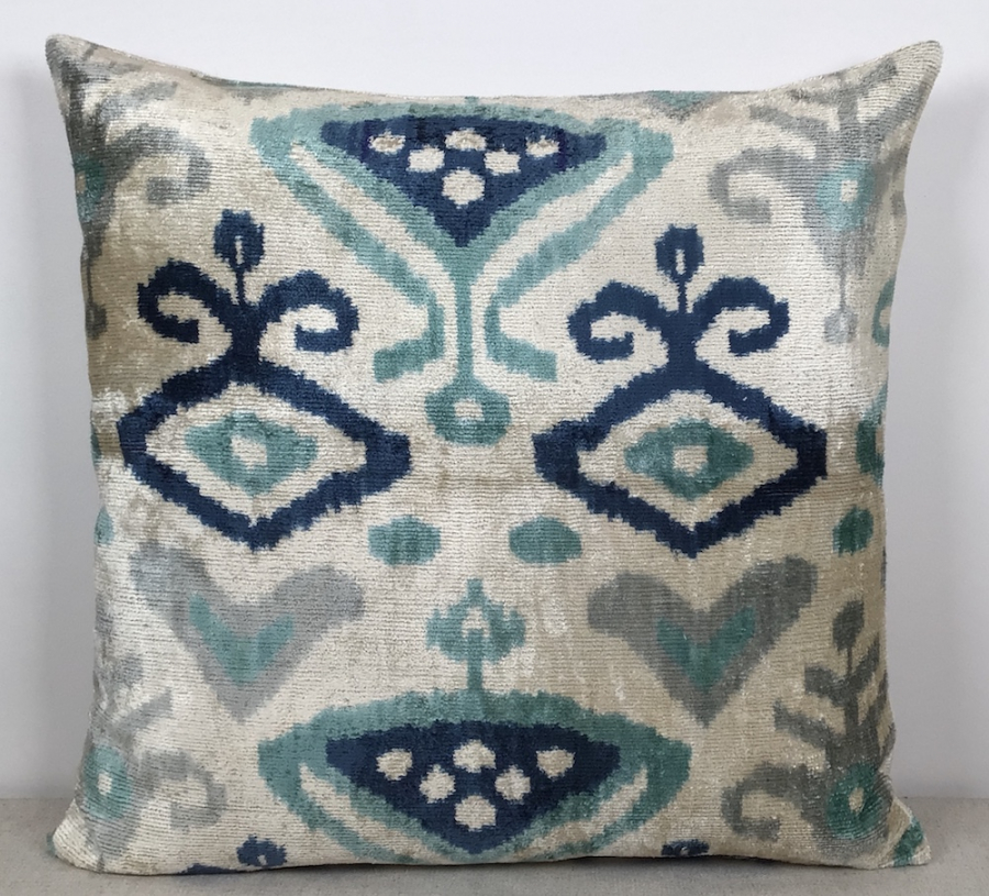 Velvet Pillow ( 50 X 50 Cm )