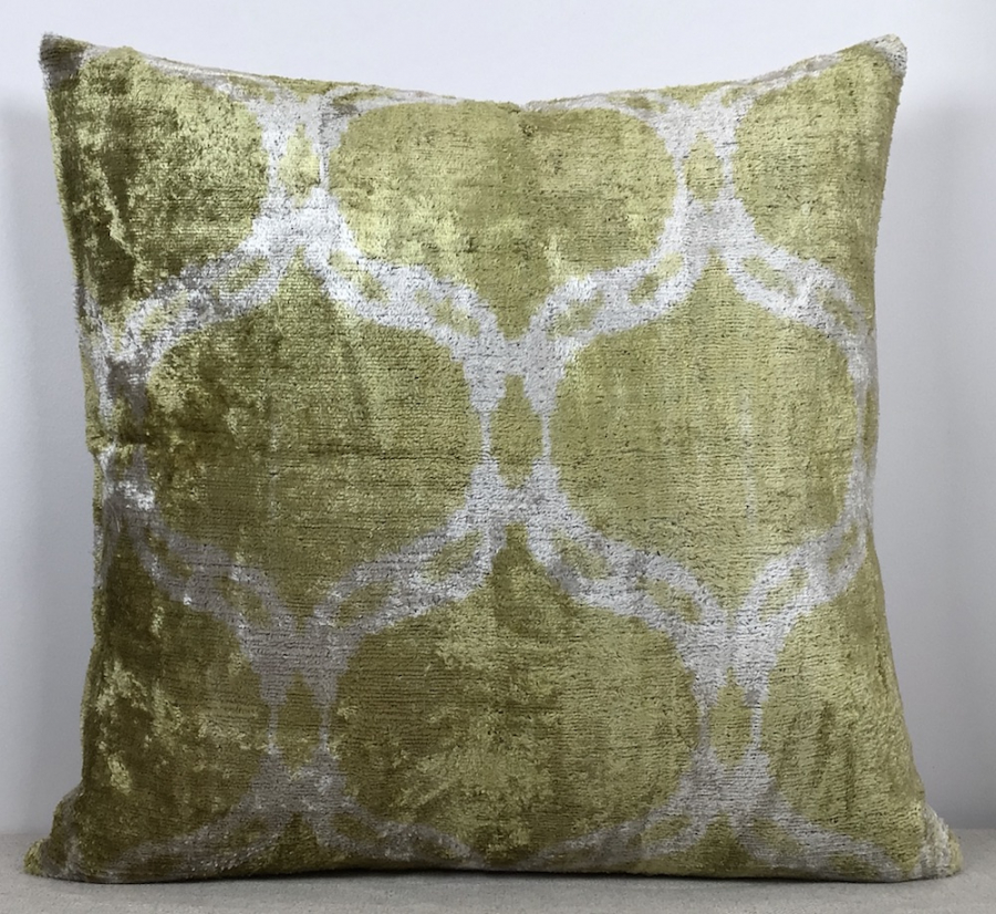 Velvet Pillow ( 50 X 50 Cm )