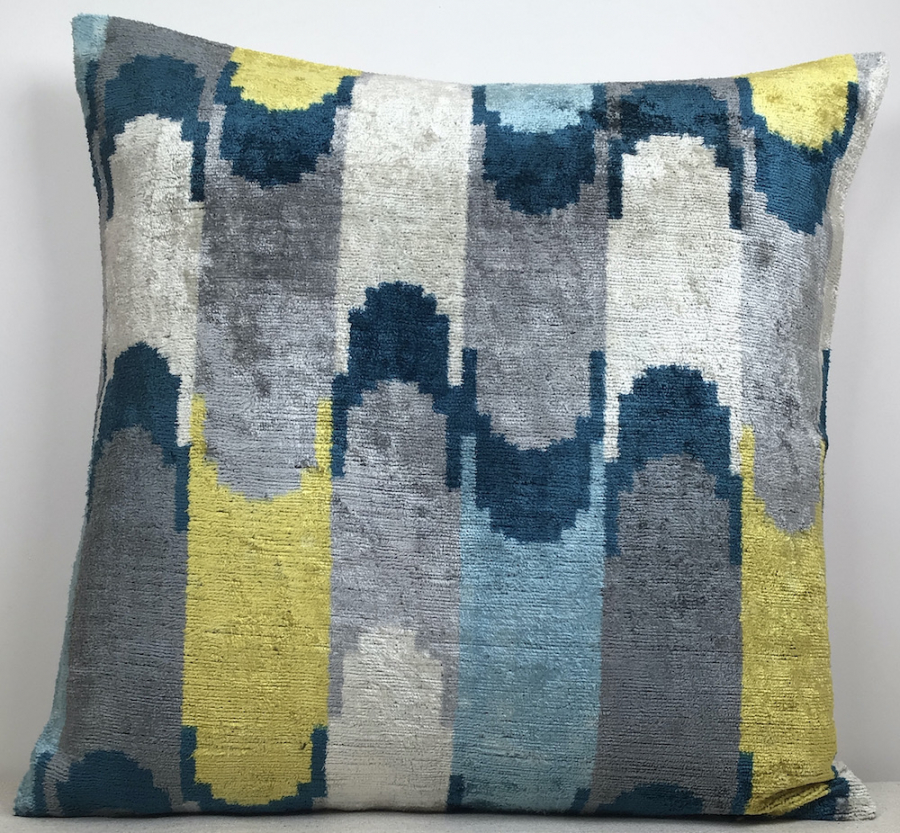 Velvet Pillow ( 50 X 50 Cm )