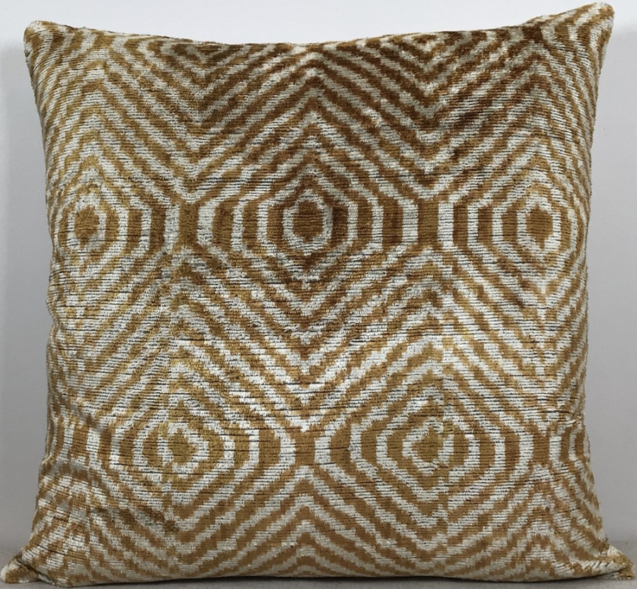 Velvet Pillow ( 50 X 50 Cm )
