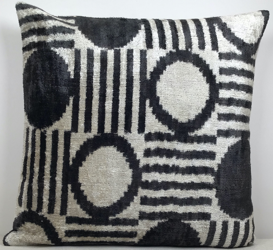 Velvet Pillow ( 50 X 50 Cm )