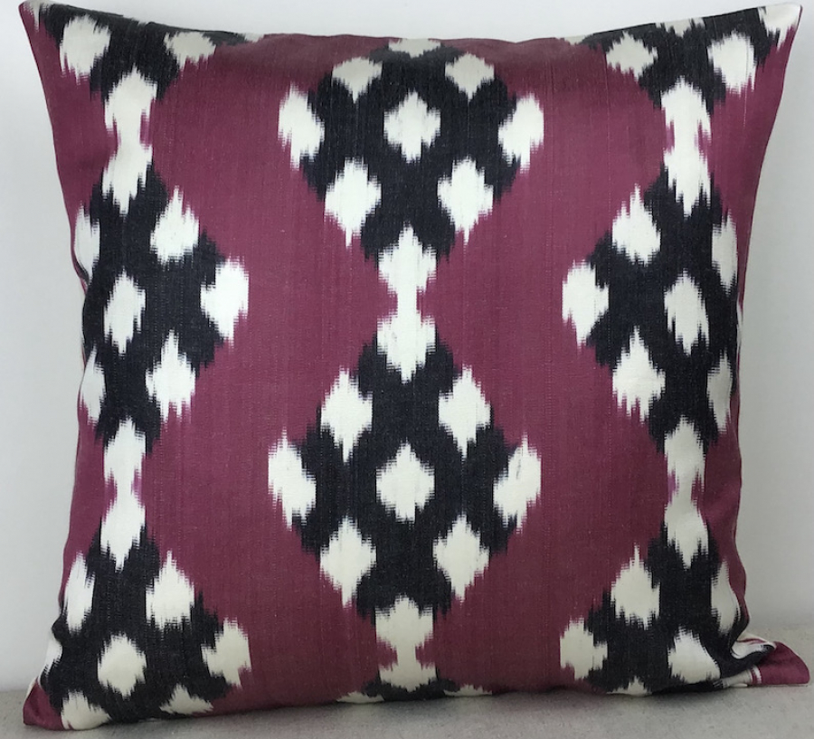 Ikat Pillow ( 40 X 40 Cm )