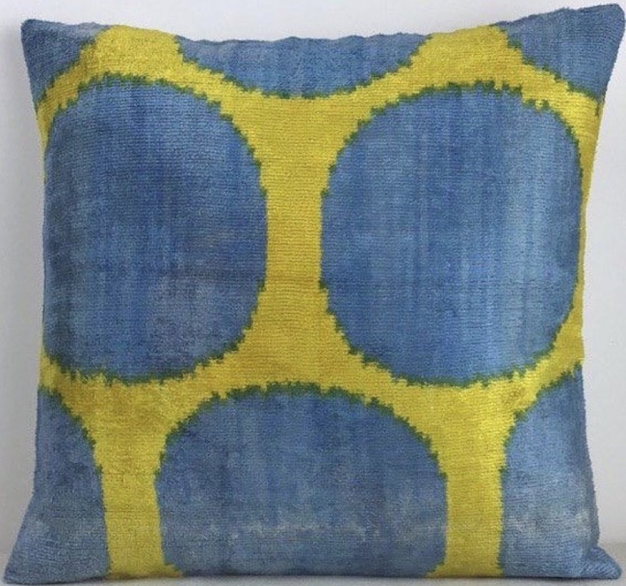 Velvet Pillow ( 40 X 40 Cm )