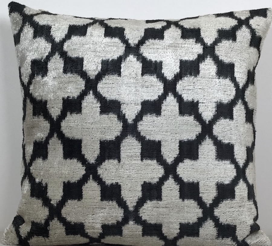 thumbVelvet Pillow ( 40 X 40 Cm )