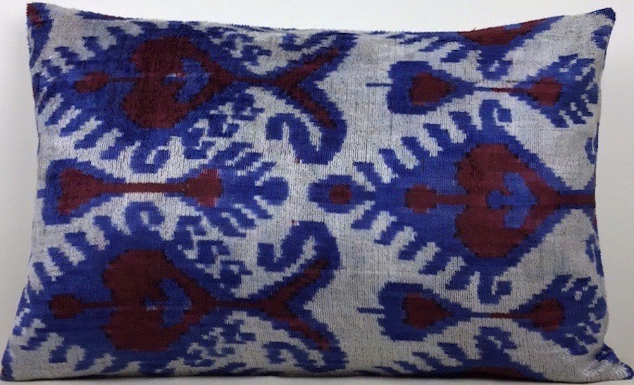 Velvet Pillow ( 40 X 60 Cm )