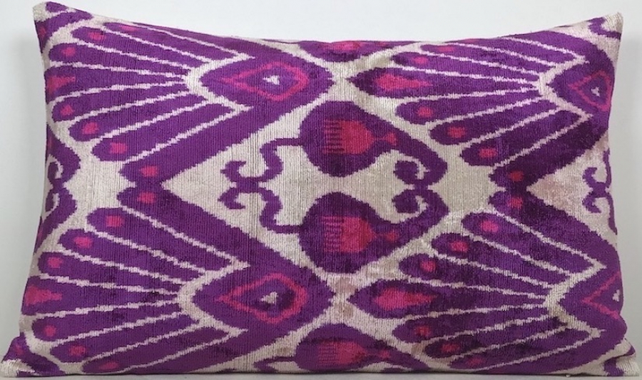 Velvet Pillow ( 40 X 60 Cm )