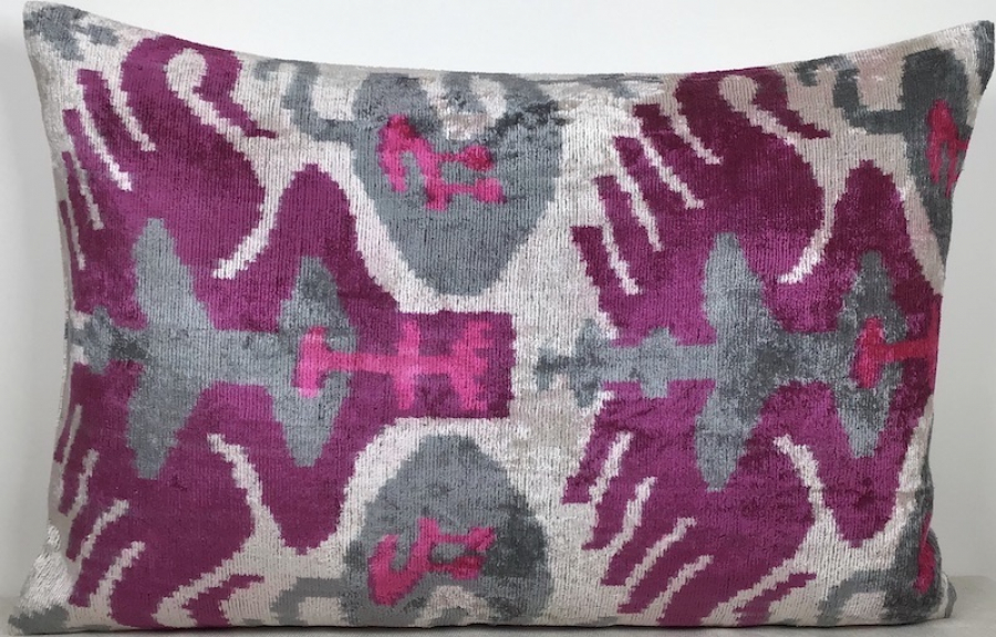 Velvet Pillow ( 40 X 60 Cm )