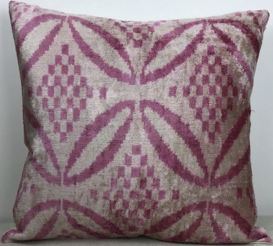 Velvet Pillow ( 50 X 50 Cm )