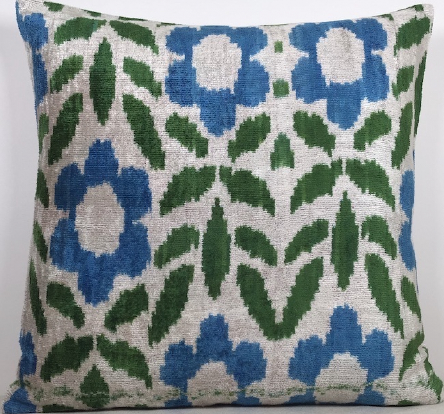 Velvet Pillow ( 50 X 50 Cm )