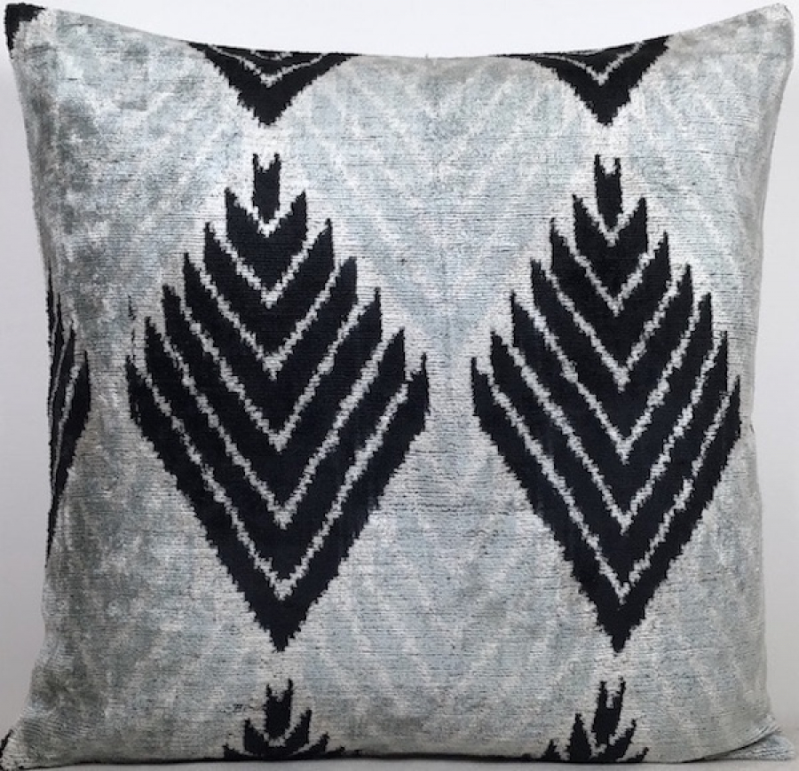 Velvet Pillow ( 50 X 50 Cm )