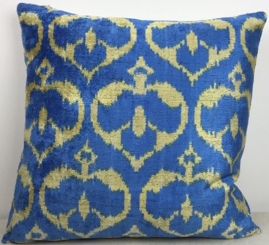 Velvet Pillow ( 50 X 50 Cm )